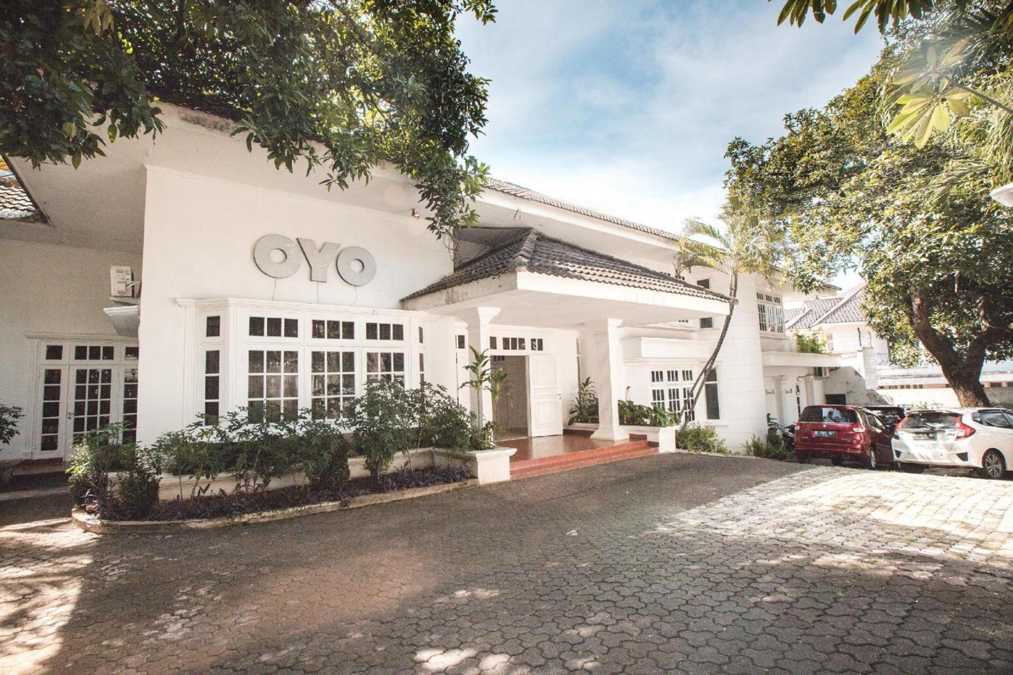 Capital O 332 Residence G17 Kemang Jakarta Exterior foto